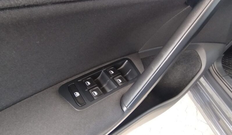 VW GOLF completo