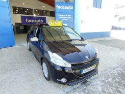 PEUGEOT 208 completo