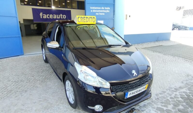 PEUGEOT 208 completo