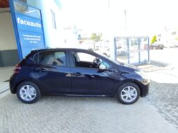 PEUGEOT 208 completo