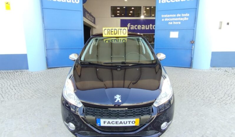 PEUGEOT 208 completo