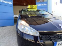 PEUGEOT 208 completo