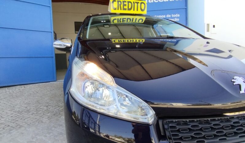 PEUGEOT 208 completo
