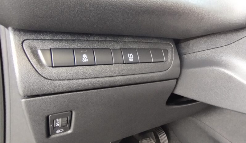 PEUGEOT 208 completo