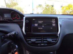 PEUGEOT 208 completo