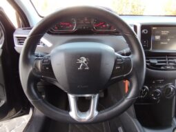 PEUGEOT 208 completo