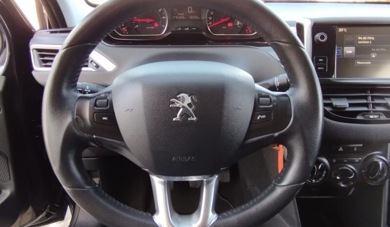 PEUGEOT 208 completo