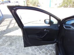 PEUGEOT 208 completo