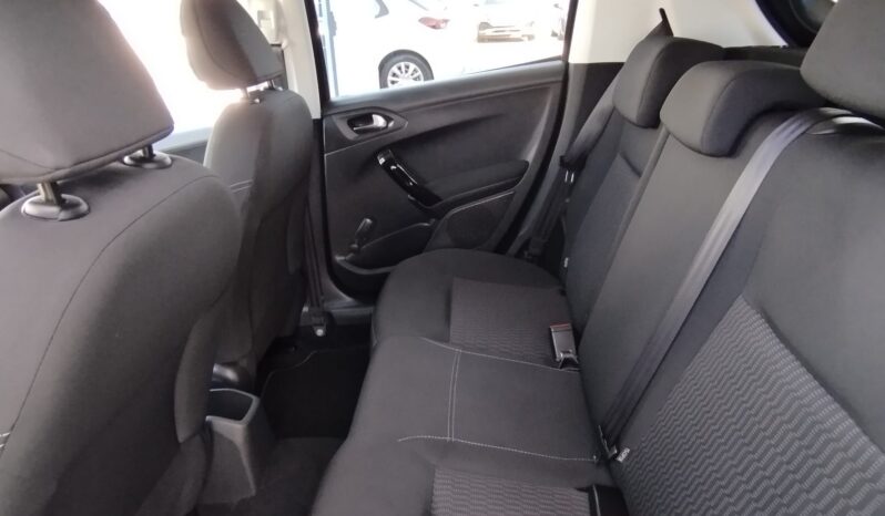 PEUGEOT 208 completo