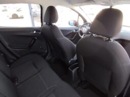 PEUGEOT 208 completo