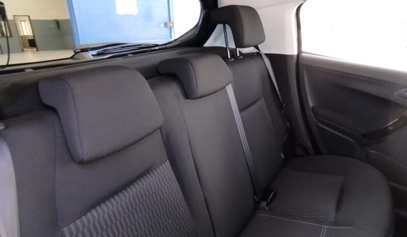 PEUGEOT 208 completo