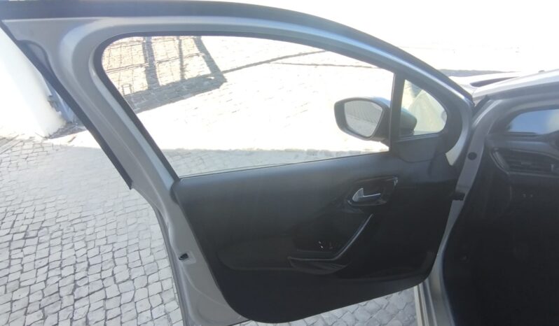 Peugeot 208 completo