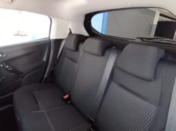 Peugeot 208 completo