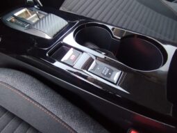 Peugeot e-208 completo