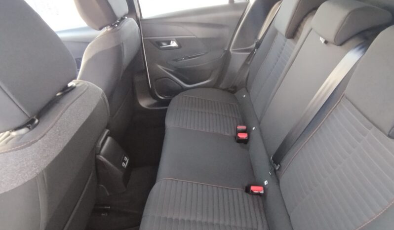Peugeot e-208 completo
