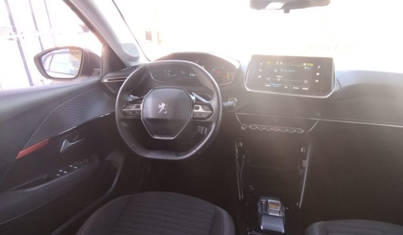 Peugeot e-208 completo