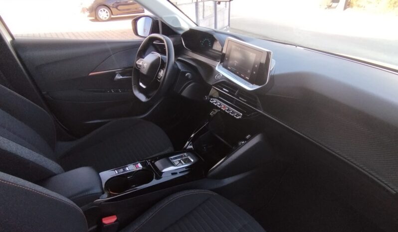 Peugeot e-208 completo