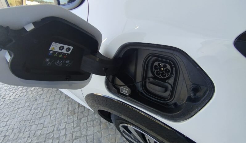 Peugeot e-208 completo