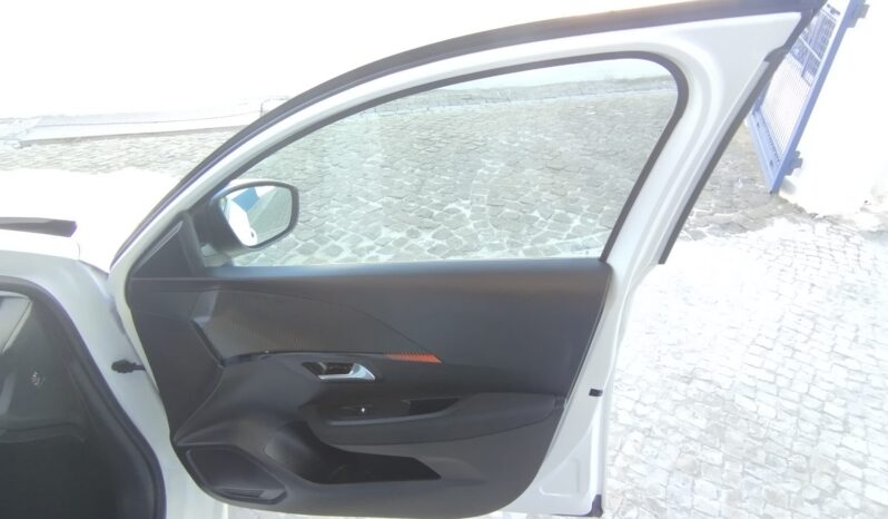 Peugeot e-208 completo