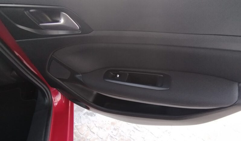 Peugeot 308 SW completo