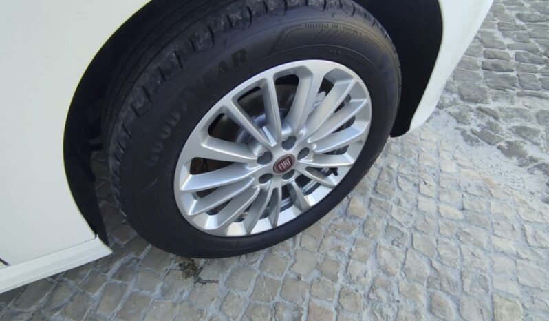 Fiat Tipo completo