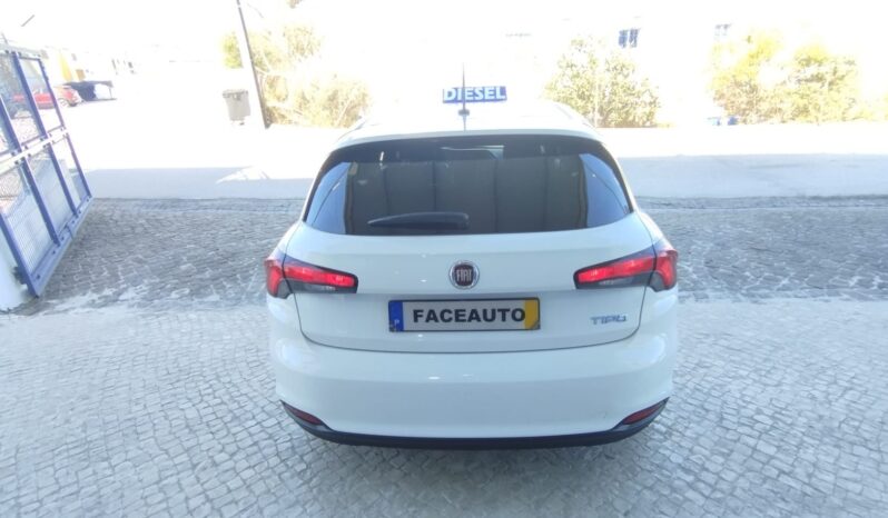 Fiat Tipo completo