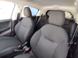 Peugeot 208 completo