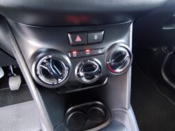 Peugeot 208 completo