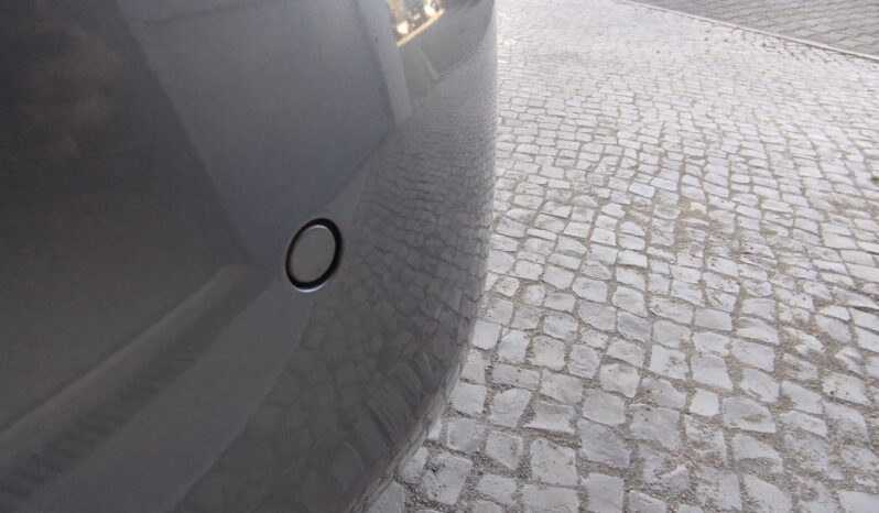 Peugeot 208 completo