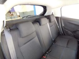 Peugeot 208 completo