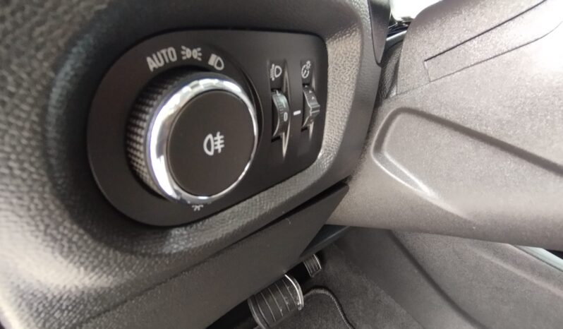 Opel e-Corsa completo
