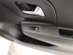 Opel e-Corsa completo