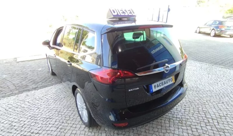 Opel Zafira completo