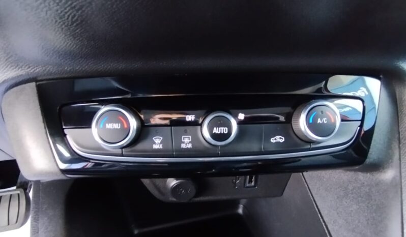 Opel Corsa-E completo