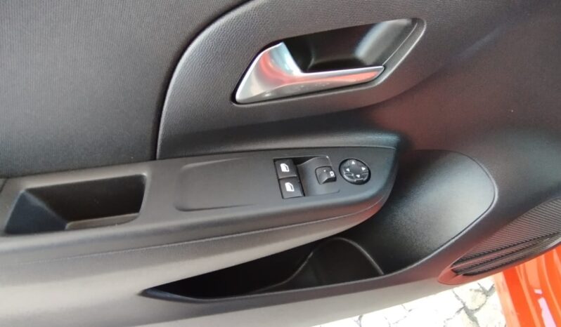 Opel Corsa-E completo