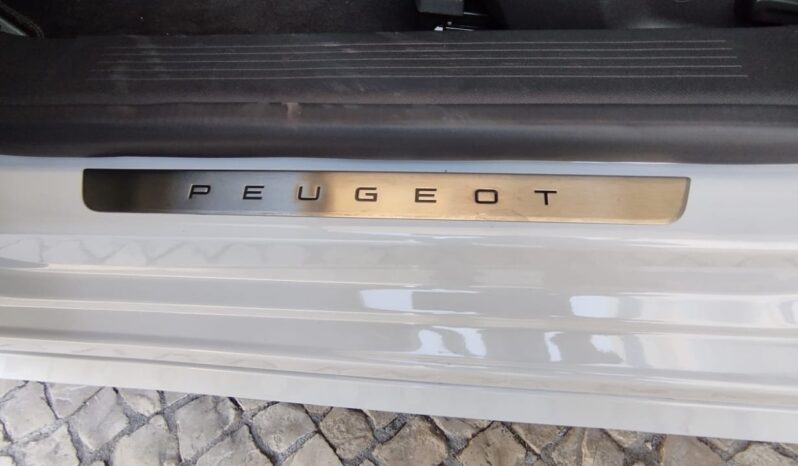 Peugeot 308 completo