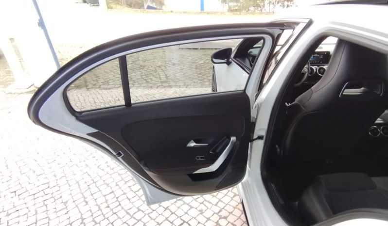 Mercedes A 180d AMG Cx Auto completo