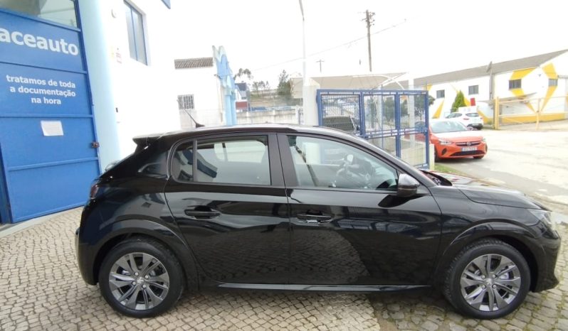 Peugeot e-208 completo