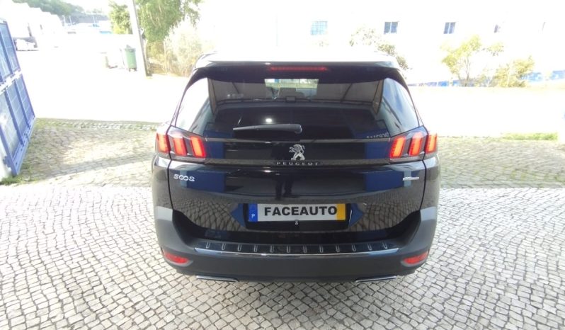 Peugeot 5008 completo