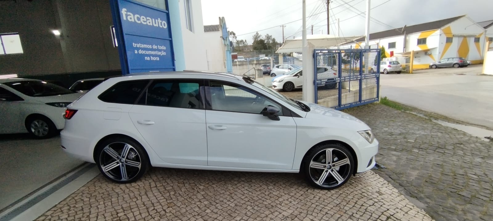SEAT LEON ST