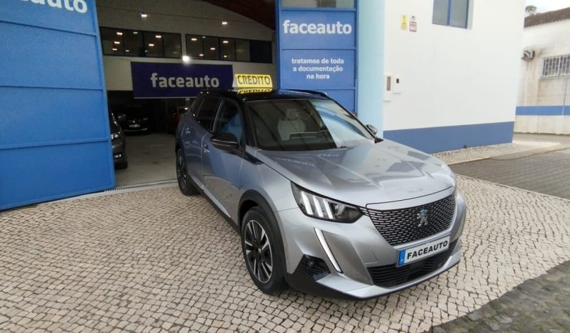 Peugeot e-2008 completo