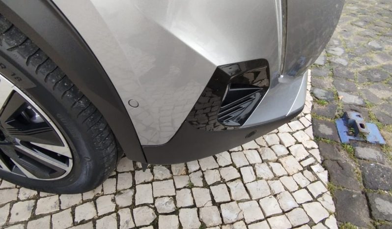 Peugeot e-2008 completo