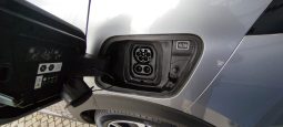 Peugeot e-2008 completo