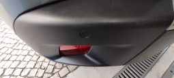 Peugeot e-2008 completo