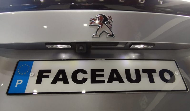 Peugeot e-2008 completo