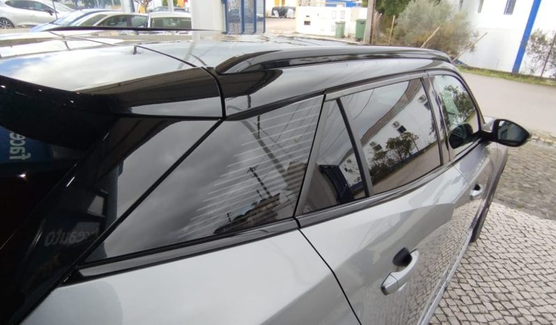Peugeot e-2008 completo