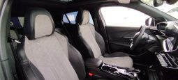 Peugeot e-2008 completo