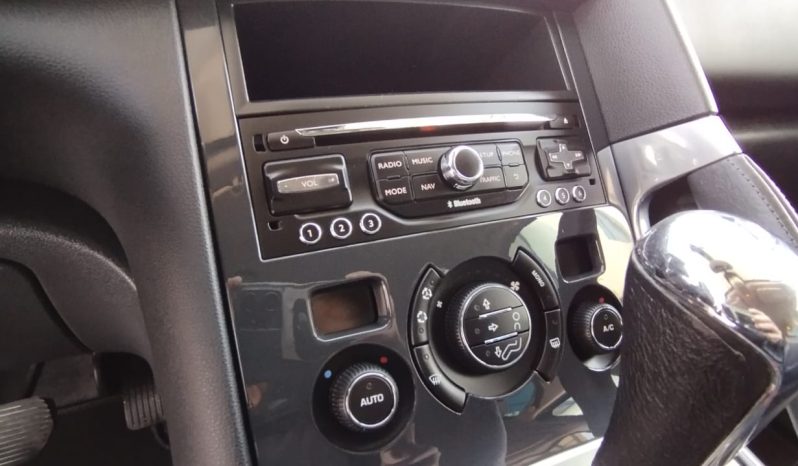 Peugeot 3008 cx Auto completo