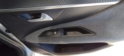 Peugeot 3008 completo