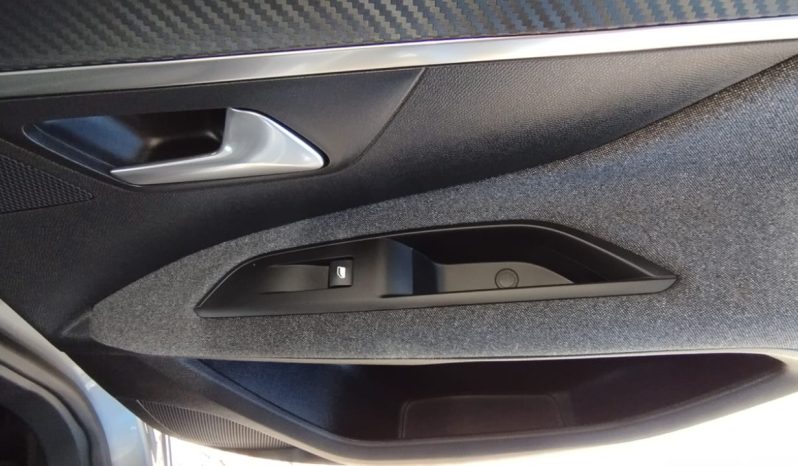 Peugeot 3008 completo